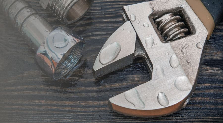 Why choose water damage restoration service for emergency flood repair in Ventura